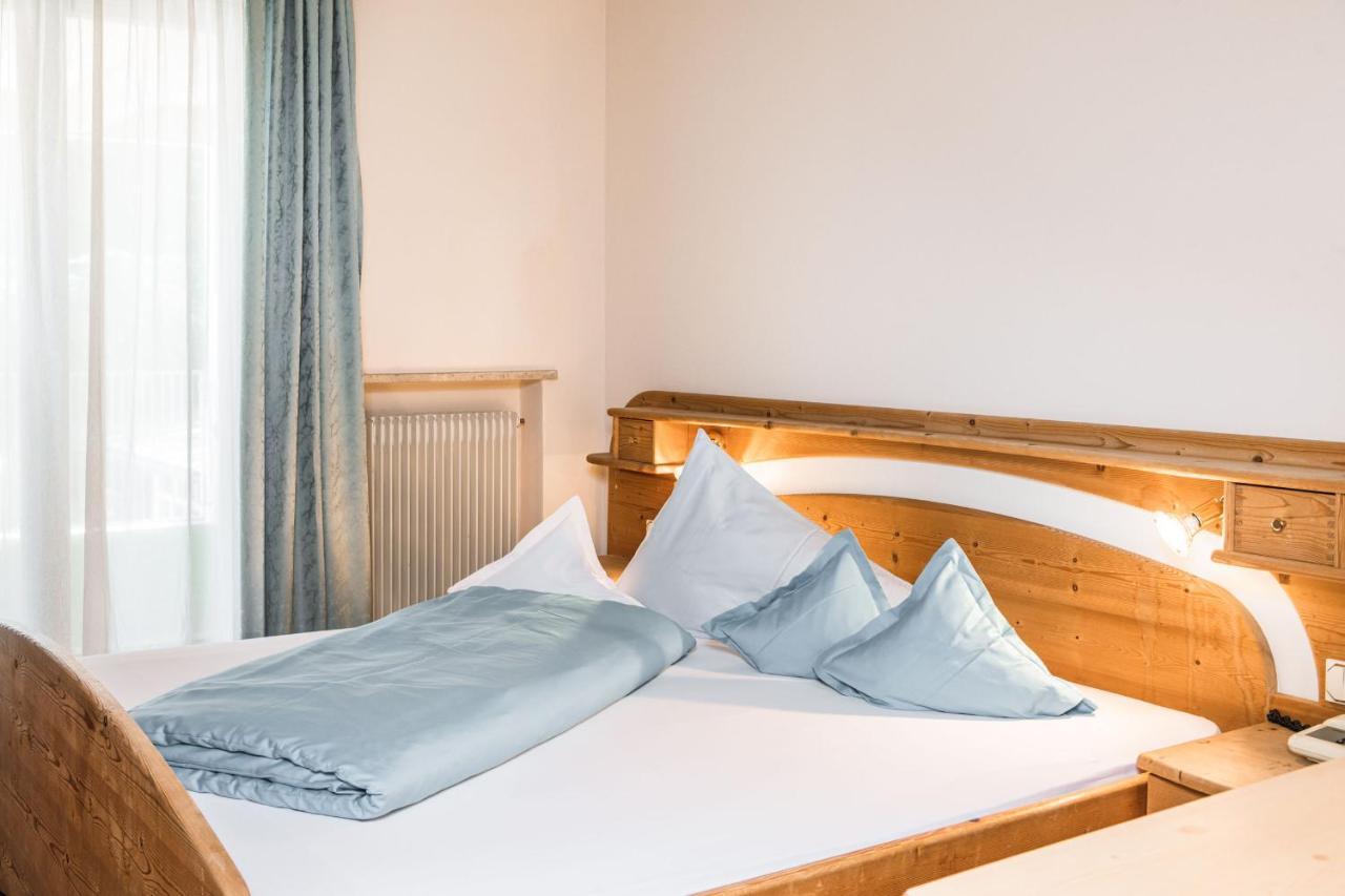 Hotel Weingarten Appiano Sulla Strada Del Vino Esterno foto