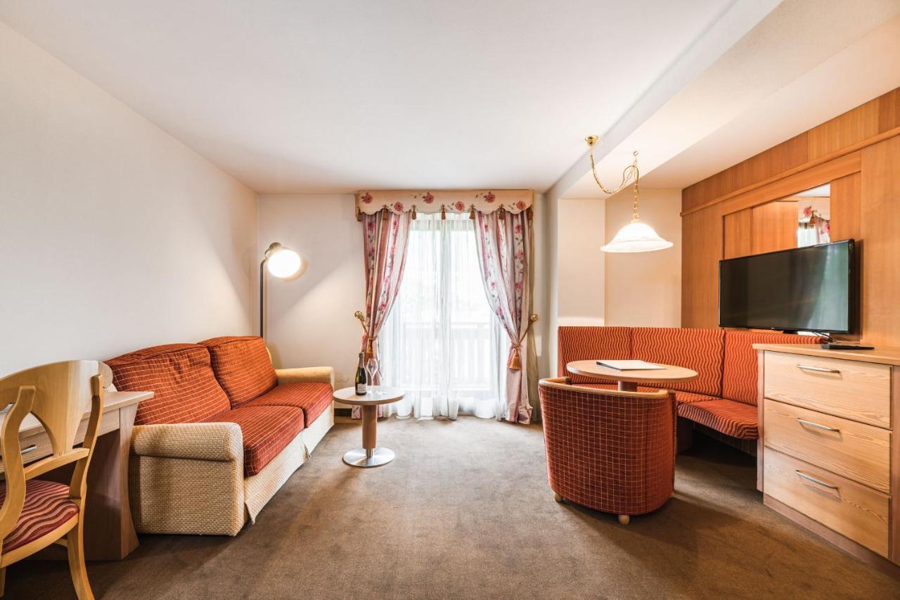 Hotel Weingarten Appiano Sulla Strada Del Vino Esterno foto