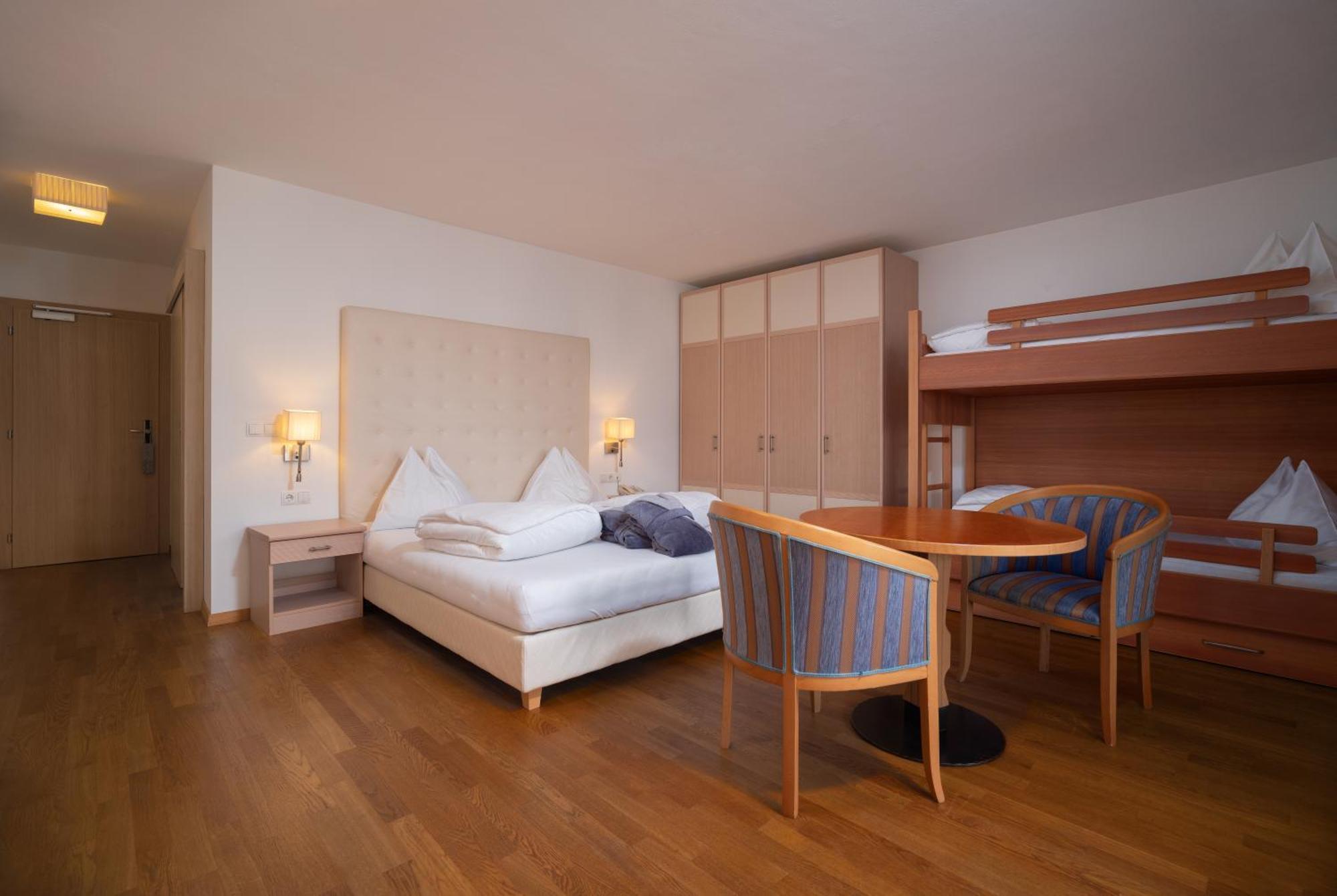 Hotel Weingarten Appiano Sulla Strada Del Vino Esterno foto