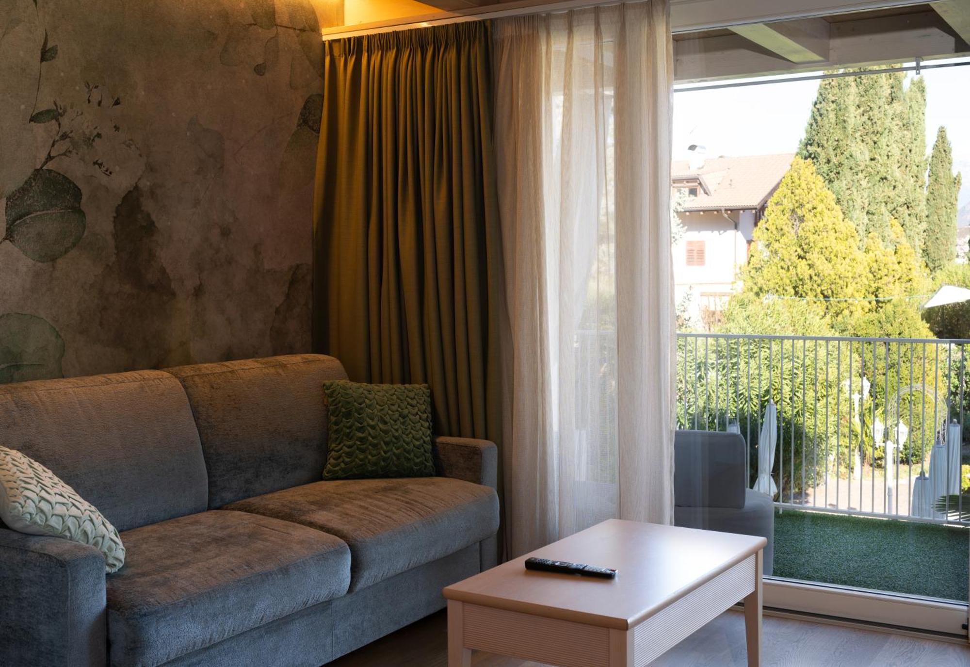 Hotel Weingarten Appiano Sulla Strada Del Vino Esterno foto