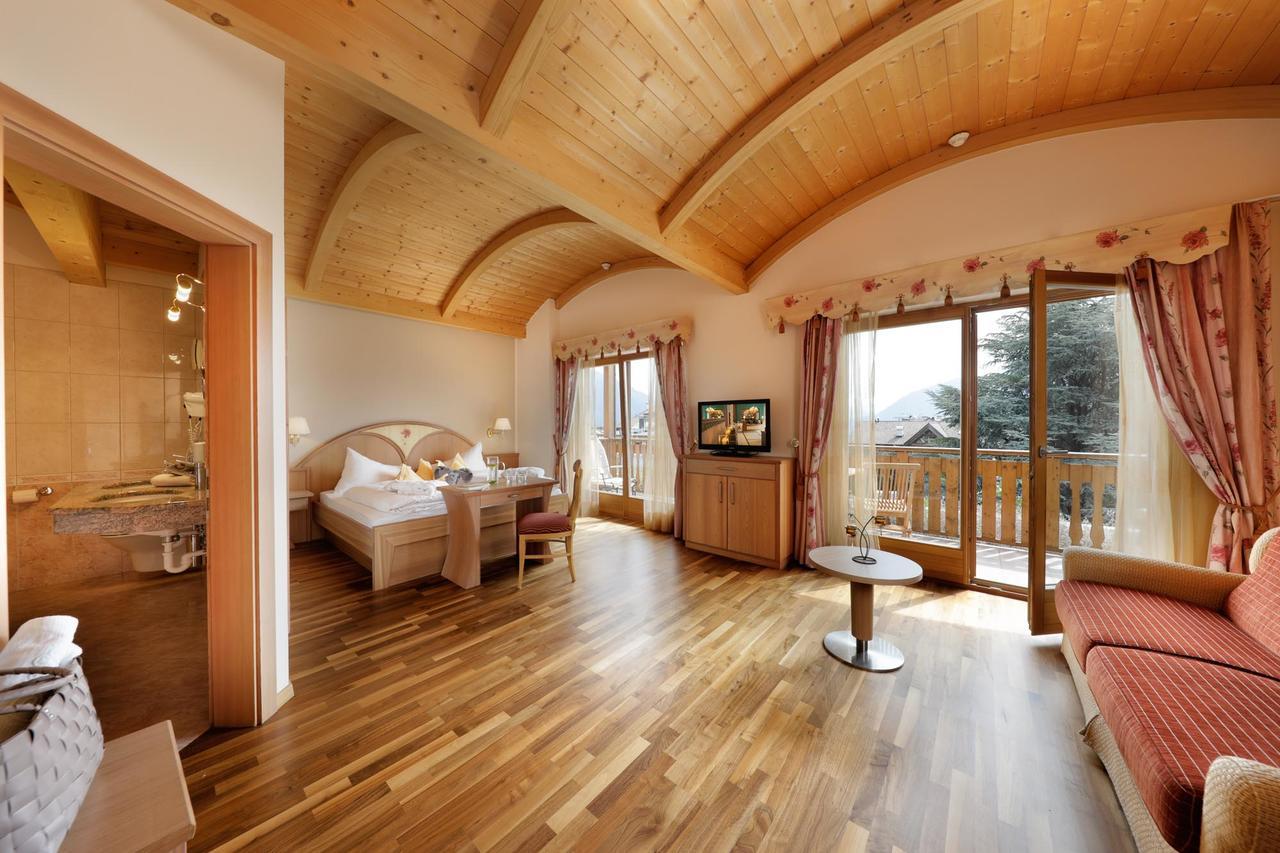 Hotel Weingarten Appiano Sulla Strada Del Vino Esterno foto