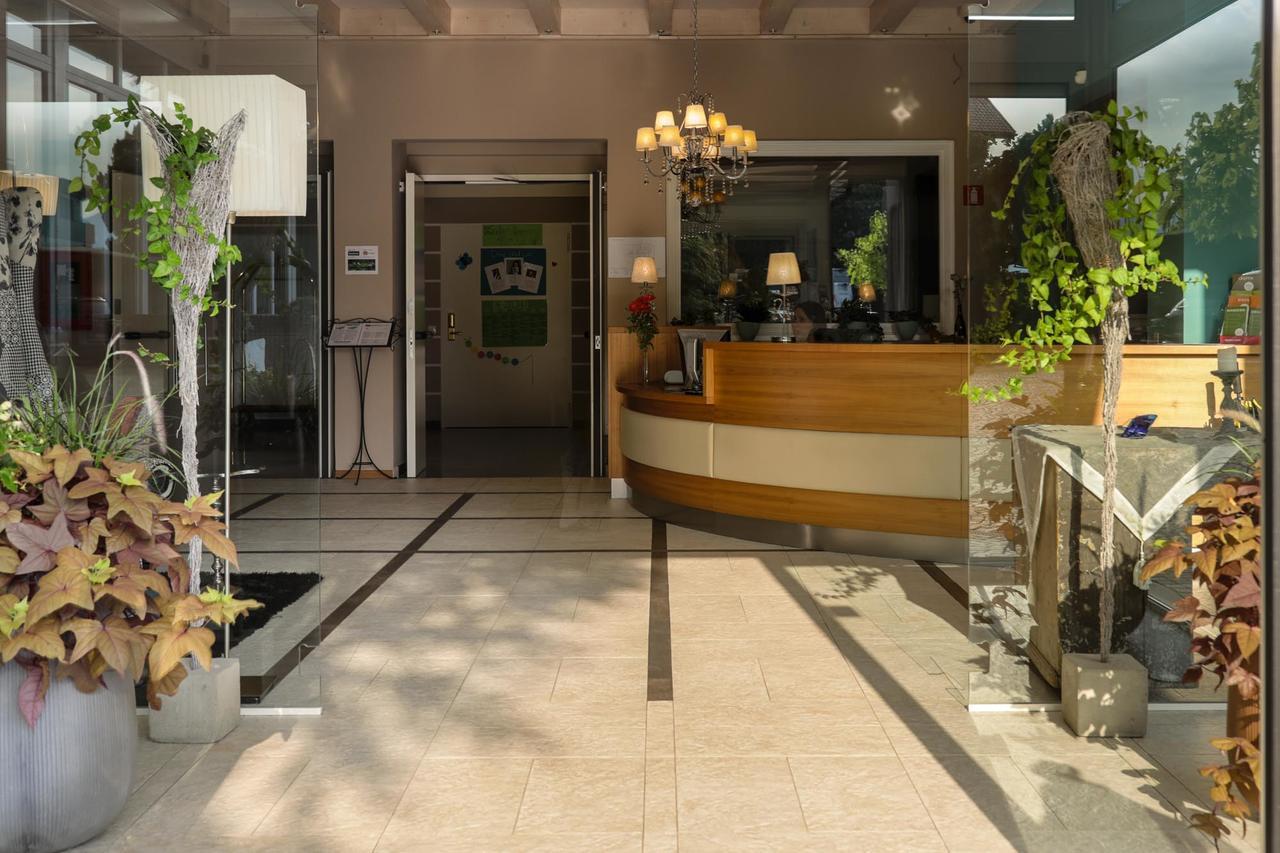 Hotel Weingarten Appiano Sulla Strada Del Vino Esterno foto